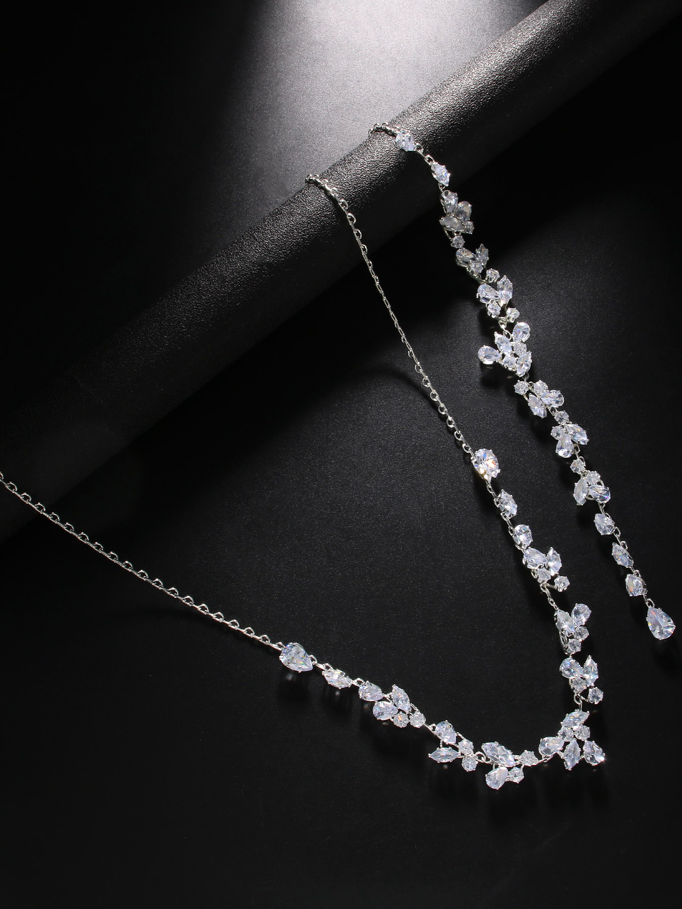 Kryształowy naszyjnik na plecy – Body Jewelry Necklace recenzja i cena